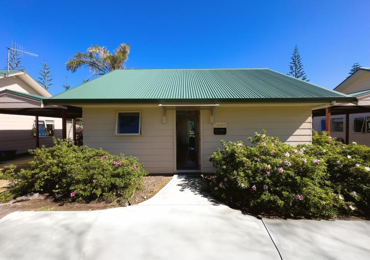 Poinciana Cottages Burnt Pine Exterior foto