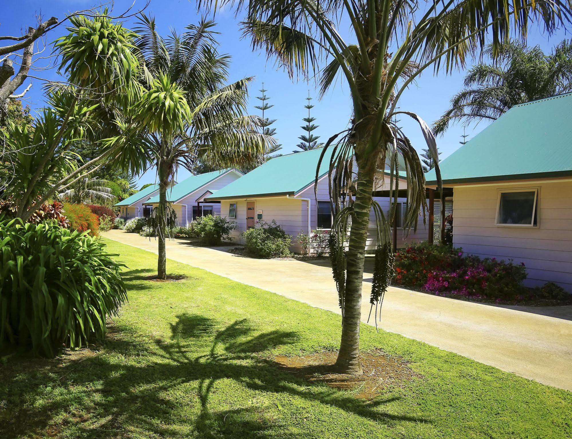 Poinciana Cottages Burnt Pine Exterior foto